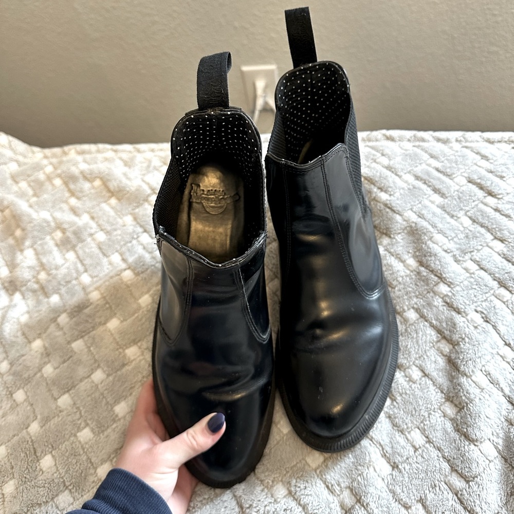 DR MARTENS BOOTS 🖤